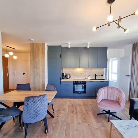 Visit Baltic - Sun Towers -2 Sypialnie - Parking Inklusive Apartment Świnoujście Екстериор снимка