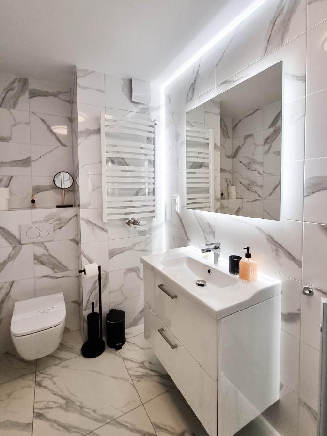 Visit Baltic - Sun Towers -2 Sypialnie - Parking Inklusive Apartment Świnoujście Екстериор снимка